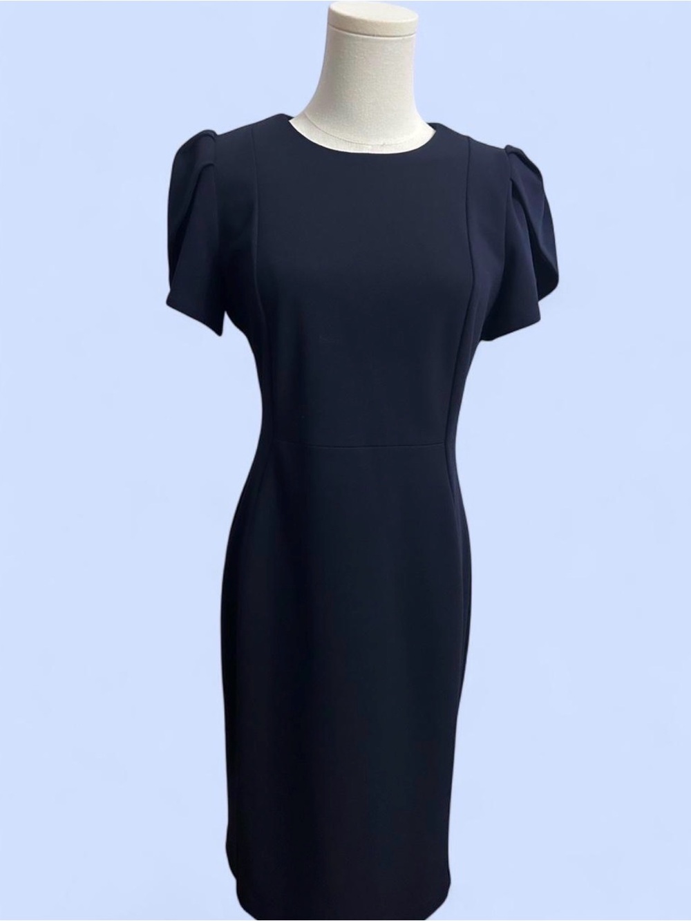 ✨ Calvin Klein Navy Tulip Sleeve Sheath Dress ✨